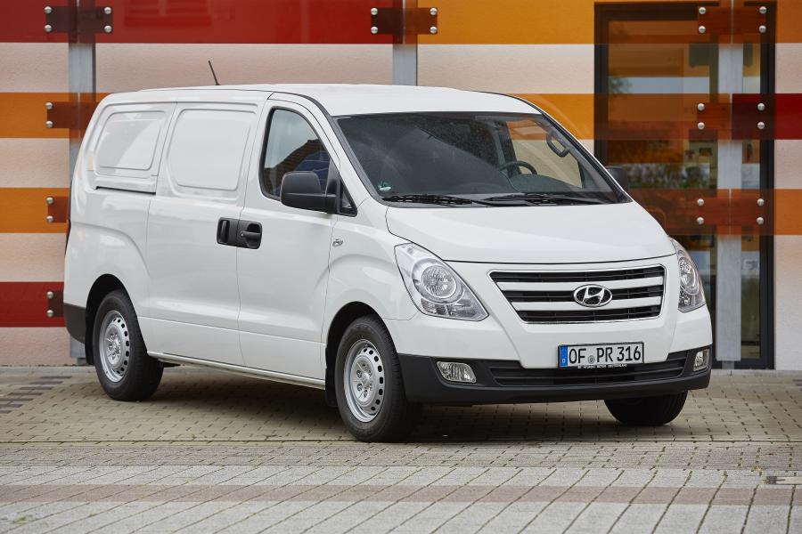  Hyundai H-1 Van (TQ) 2016 года  (фото 12 из 26)